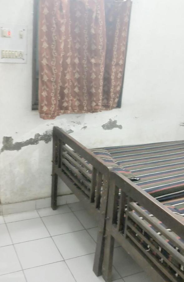 Gandhi Ganaga Guest House Varanasi Exterior foto