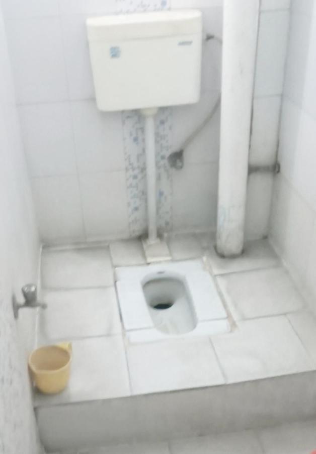 Gandhi Ganaga Guest House Varanasi Exterior foto